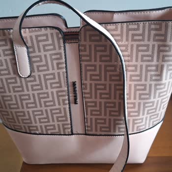 Hediye Çantanın Kalitesizliği Ve Müşteri Hizmetleri Sorunu