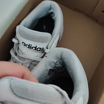 Adidas Ayakkabıda Hızlı Aşınma Ve Yetersiz Müşteri Hizmeti