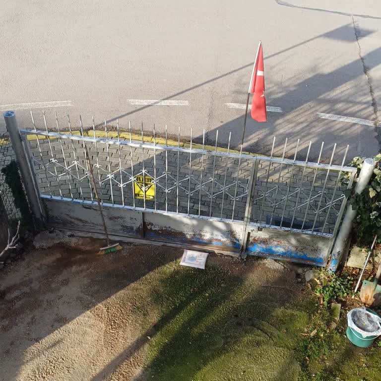 PTT Kargo Elemanının Paket Teslimatında Sorumsuz Davranışı