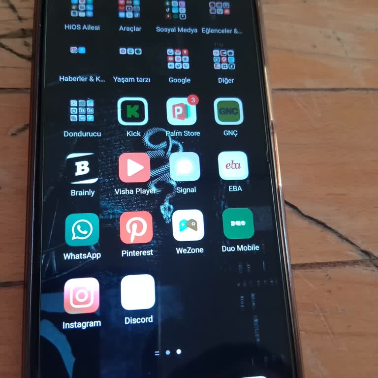 Tecno Pova 4'ün Renk Sorunu Çözüm Bekliyor