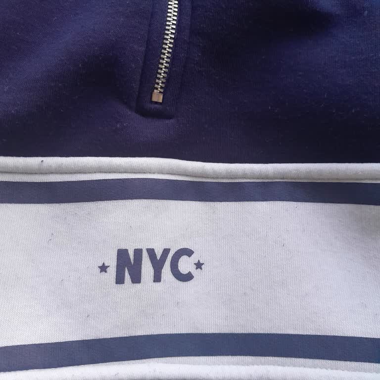 Aldığım Sweatshirt Renk Verdi Ve Tüylenme Yaptı