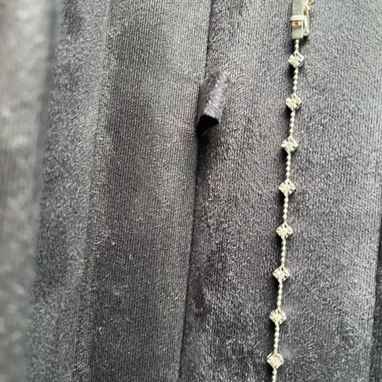 Yüksek Fiyatlı Bileklik Ve Kötü Müşteri Hizmeti