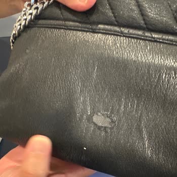Problema con bolso Armani Exchange, desgaste prematuro y baja calidad
