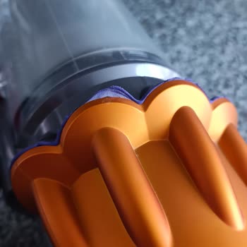 Dyson V12 Ürününde Kalitesiz Malzeme Kullanımı Ve Müşteri Hizmetleri Sorunu