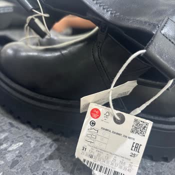 Zara'da Hayal Kırıklığı: Satılamayan Ayakkabı