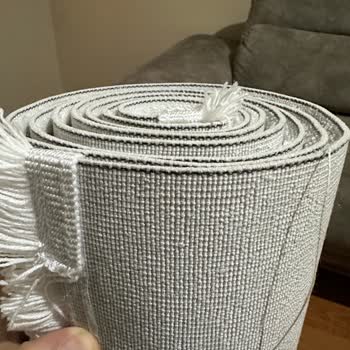 Yanlış Ölçüler Ve Hatalı Dikişlerle Gelen Halılar