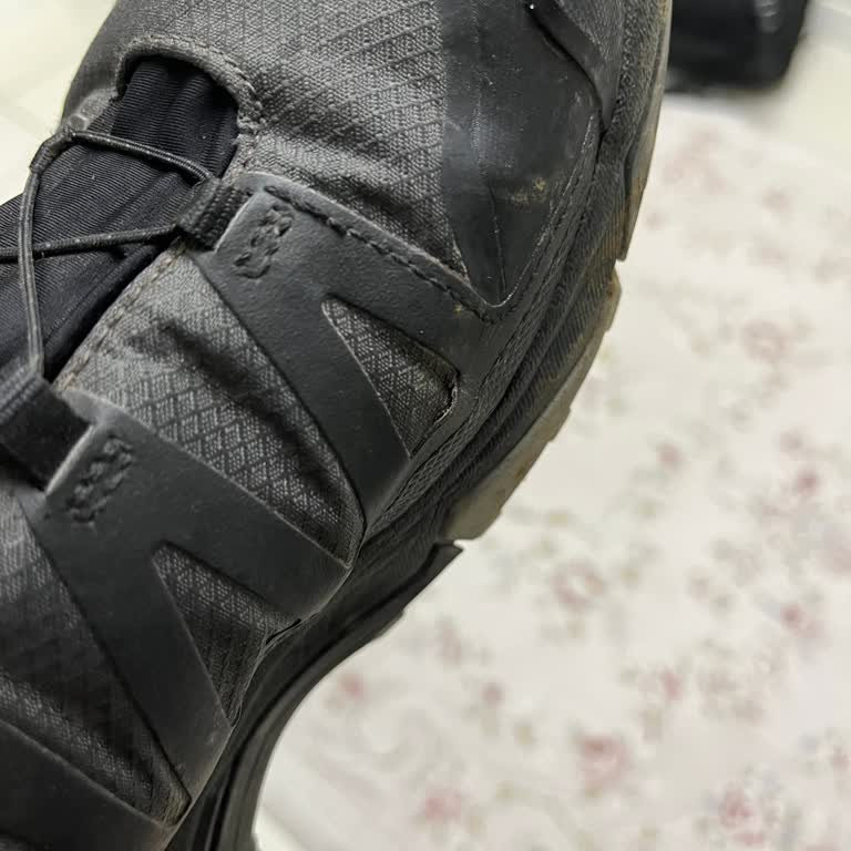 Salomon Ayakkabıda Beklenmedik Açılma Sorunu