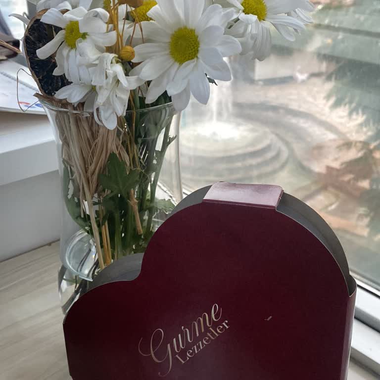 Yıl Dönümü Çiçeğimde Eksik Ve Çürük Sorunu