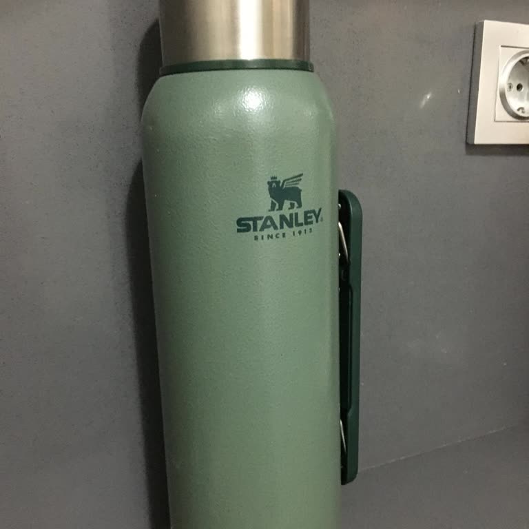 Stanley Termosun Metalik Kokusu Çayı İçilemez Hale Getiriyor