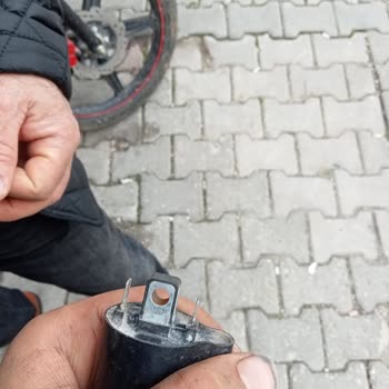 Servis Bekleyişi: Motolux Rossi RS 125 Parça Sorunu