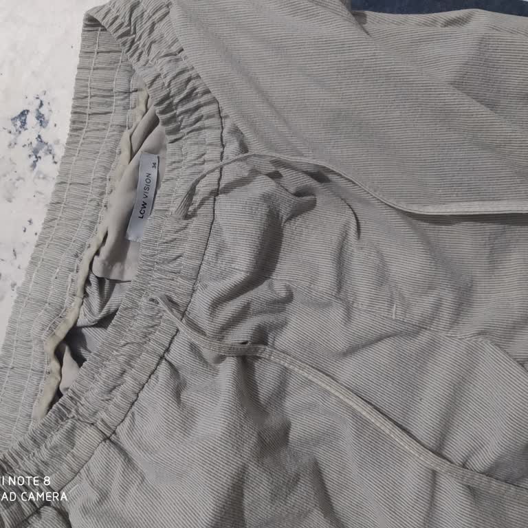 Kalıcı Koku Sorunu Yaşatan Pantolon