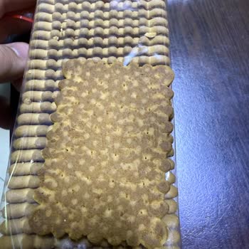 Yanık Bisküvi Ve Alakasız Müşteri Hizmetleri Cevabı
