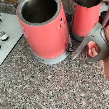 Arzum Çaycının Güvenlik Sorunu: Kaynar Su Tehlikesi