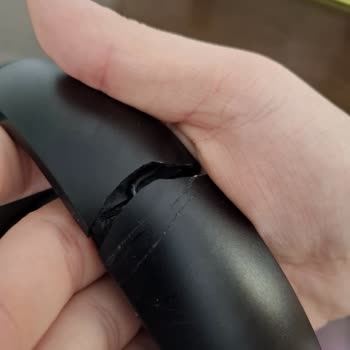 Kırılan Kulaklık Ve İlgisiz Teknik Destek