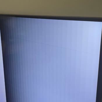 Samsung TV Ekranındaki Kronik Çizgi Sorunu