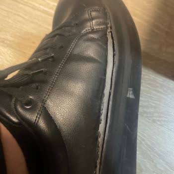 Kalitesiz Ayakkabı Deneyimi