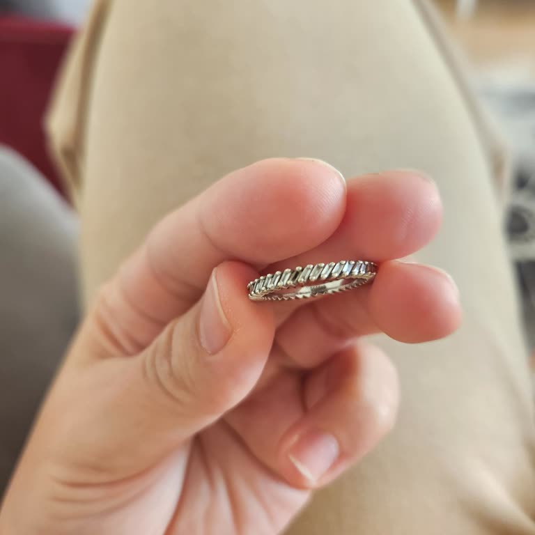 Garanti Verilen Yüzüğün Taşı Düştü, Kullanıcı Hatası Denildi