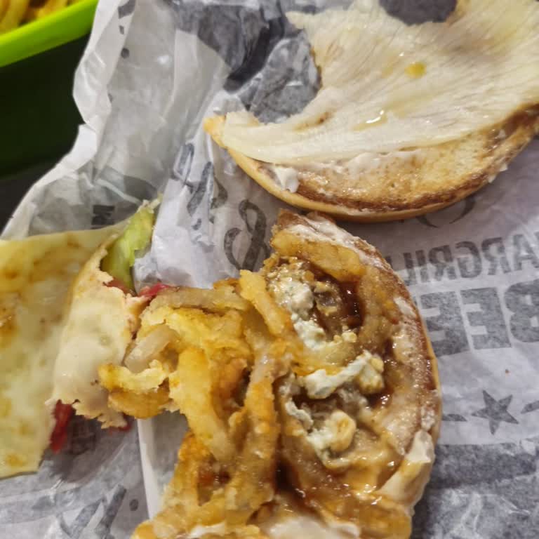 Carl’s Jr. Order Missing Burger Patties and Items