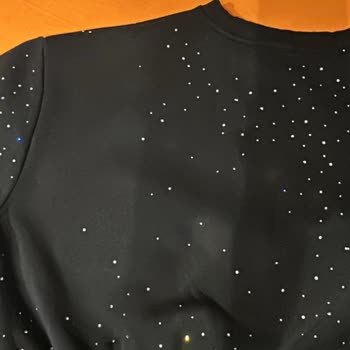 Taşları Düşen Sweat Ve Kötü Müşteri Hizmeti