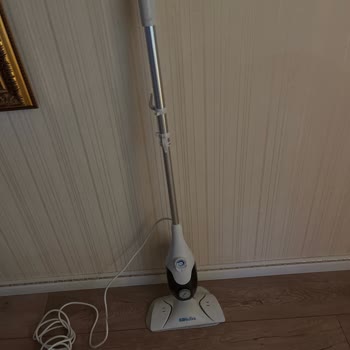 Heifer Steam Mop Heats Up but Fails to Produce Steam