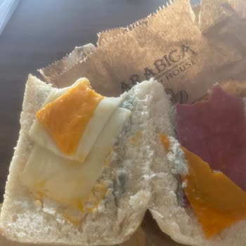 Arabica Coffee House Küflenmiş Ürün ve Sorumsuz Müşteri Hizmetleri