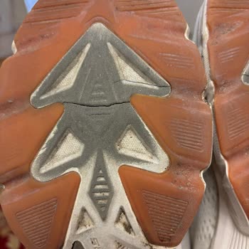 Skechers Ayakkabılarında Sürekli Taban Sorunu