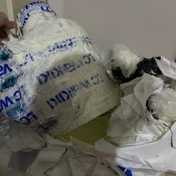 Yurtiçi Kargo Islak Ve Patlak Gelen Kargo: Koyun Yoğurdu Mağduriyeti
