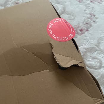 Yurtiçi Kargo Kargo Teslimatında Şaşırtıcı Saygısızlık
