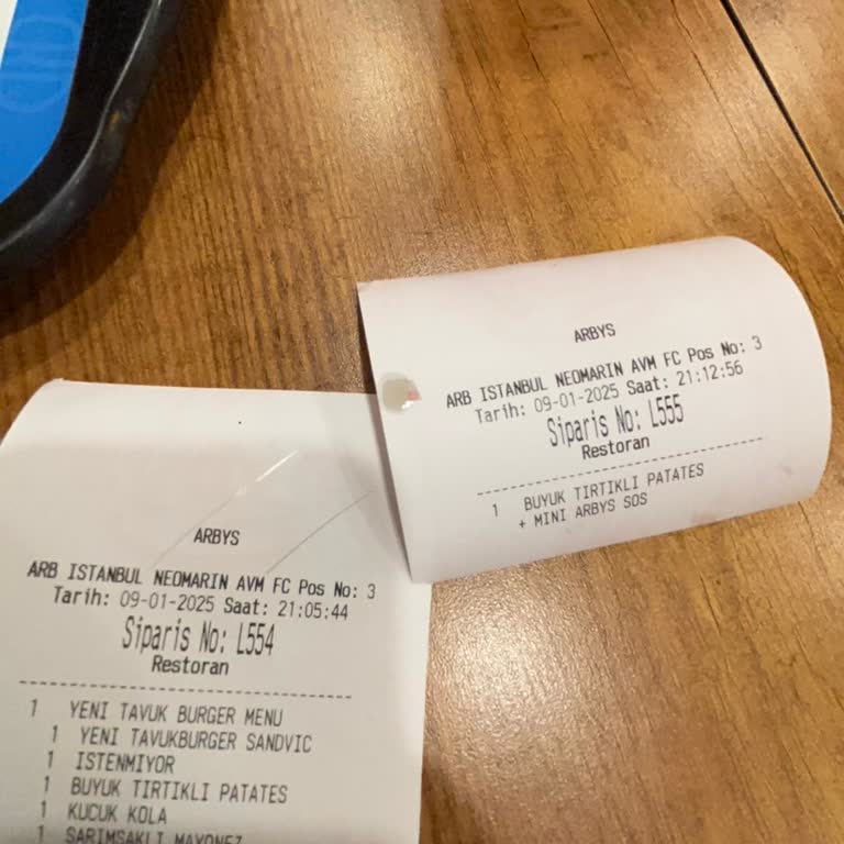 Arby's Şubesinde Yaşanan Saygısızlık Ve İlgisizlik