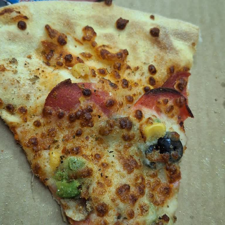 Domino's Pizza Malzeme Kalitesizliği Ve Müşteri Memnuniyetsizliği