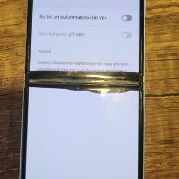 Samsung Galaxy Z Flip 3 Ekran Deformasyonu Ve Garanti Sorunu