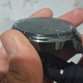 Çizik Gelen Akıllı Saat İçin Acil Değişim Talebi