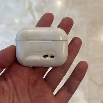 Apple Airpods Pro'nun Tehlikeli Şarj Sorunu