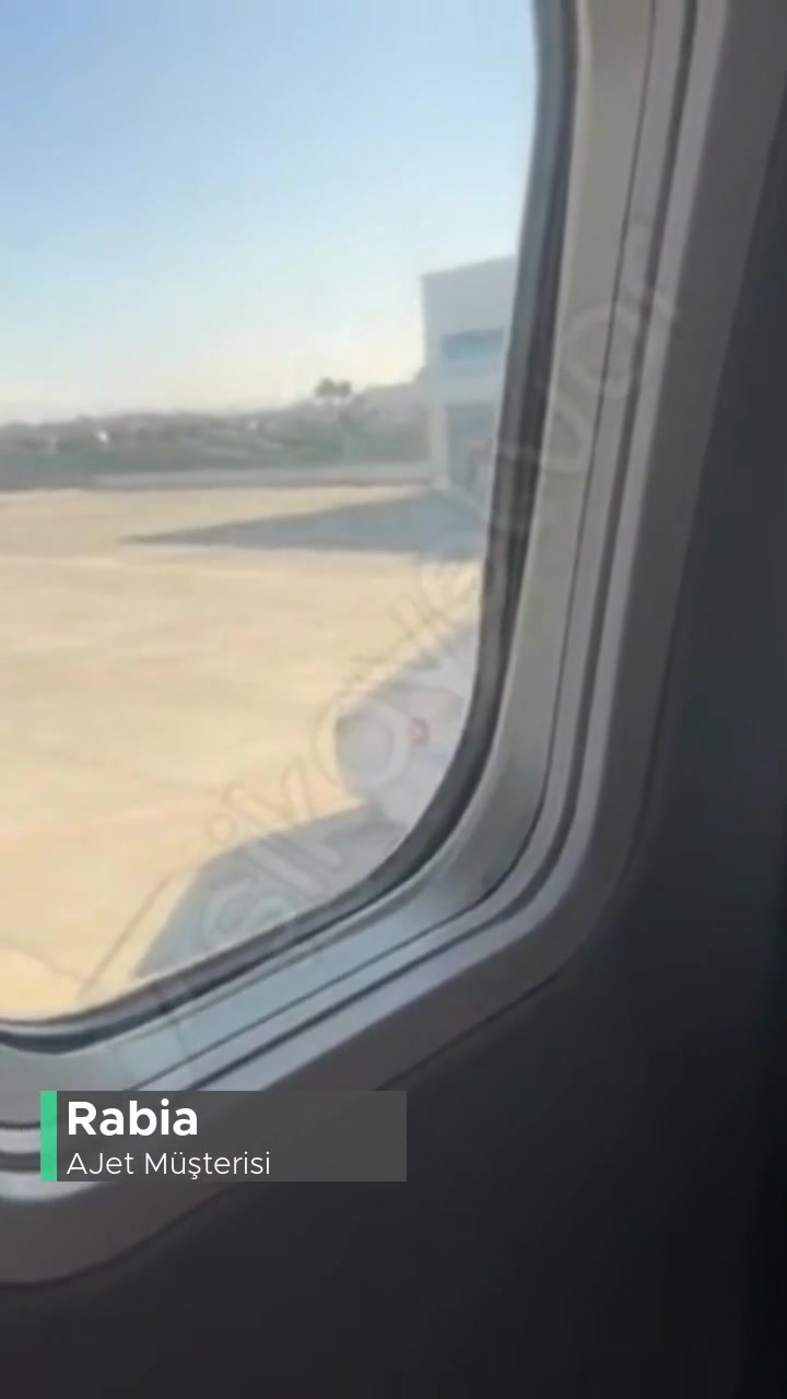 Ajet Uçak Beklemesi Ve Açıklama Yapılmaması! videonun kapak resmi