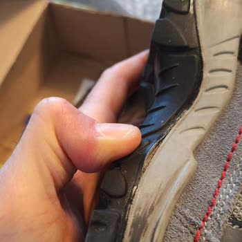 Koray Spor'dan Aldığım Botun Tabanı Açıldı Ve Değişim Sorunu Yaşadım