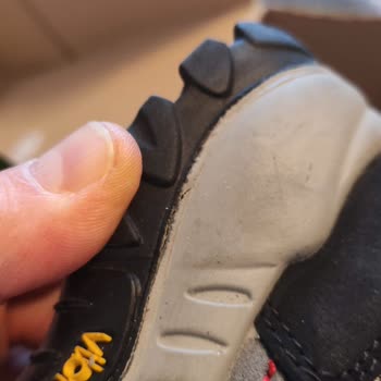 Koray Spor'dan Aldığım Botun Tabanı Açıldı Ve Değişim Sorunu Yaşadım