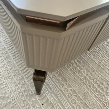 Yanlış Renkli Ayaklar Ve Boya Kusması: Ergül Mobilya Hayal Kırıklığı