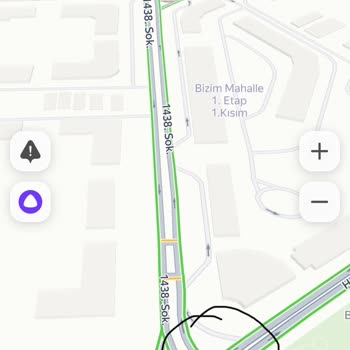 Küçükçekmece Belediyesi Halkalı İstasyon Caddesi'nde Yaya Geçiş Güvenliği Sorunu