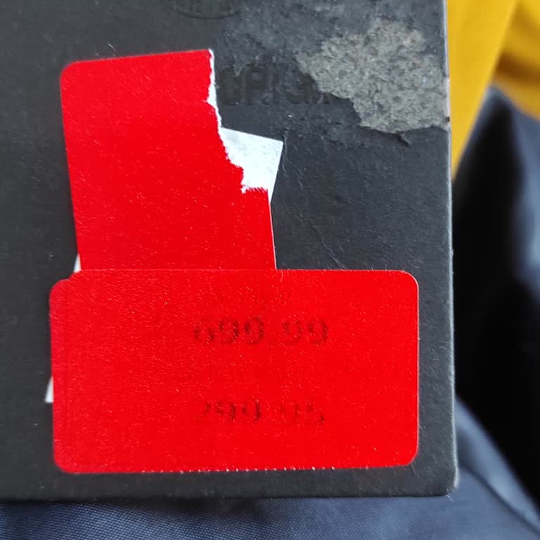 Yanıltıcı İndirim Ve Müşteri Hizmetleri İlgisizliği