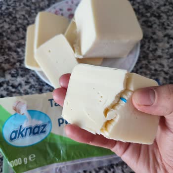 BİM Aknaz Kaşar Peynirinde Yabancı Cisim Şoku