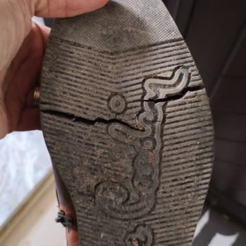 Pierre Cardin Botun Tabanı Ve Topuğu Sorunu