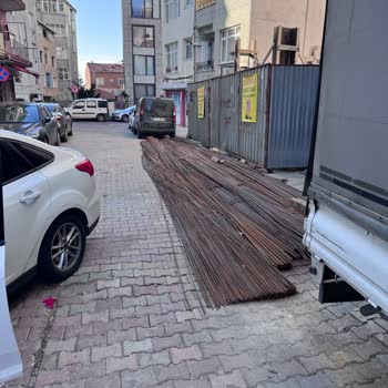 Kağıthane'de Trafik Ve Park Sorunları