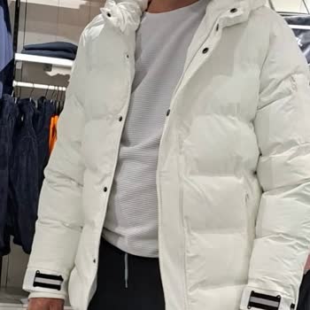 Renk Değişimi Yaşanan LTB Montun İadesinde Zorluk