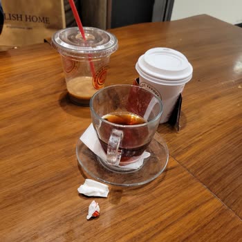 Bursa Zafer Plaza Simit Sarayı'nda Hijyen Sorunu