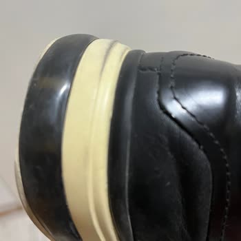 Derimod Ayakkabılarda Sararma Ve İletişim Sorunu