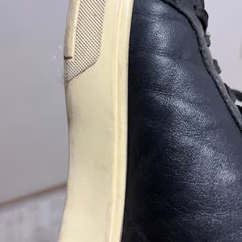 Derimod Ayakkabılarda Sararma Ve İletişim Sorunu