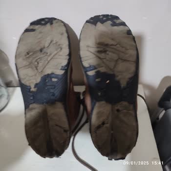 Kendiliğinden Eriyen Bot Tabanları: Scooter Markasında Büyük Hayal Kırıklığı