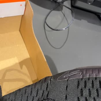 Nike Ayakkabıda Yırtılma Ve Yetersiz Hizmet