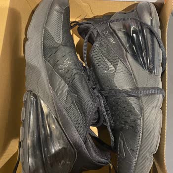 Nike Ayakkabıda Yırtılma Ve Yetersiz Hizmet