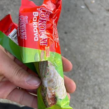 Ülker Çikolata Paketlerinde Kurt Şoku!